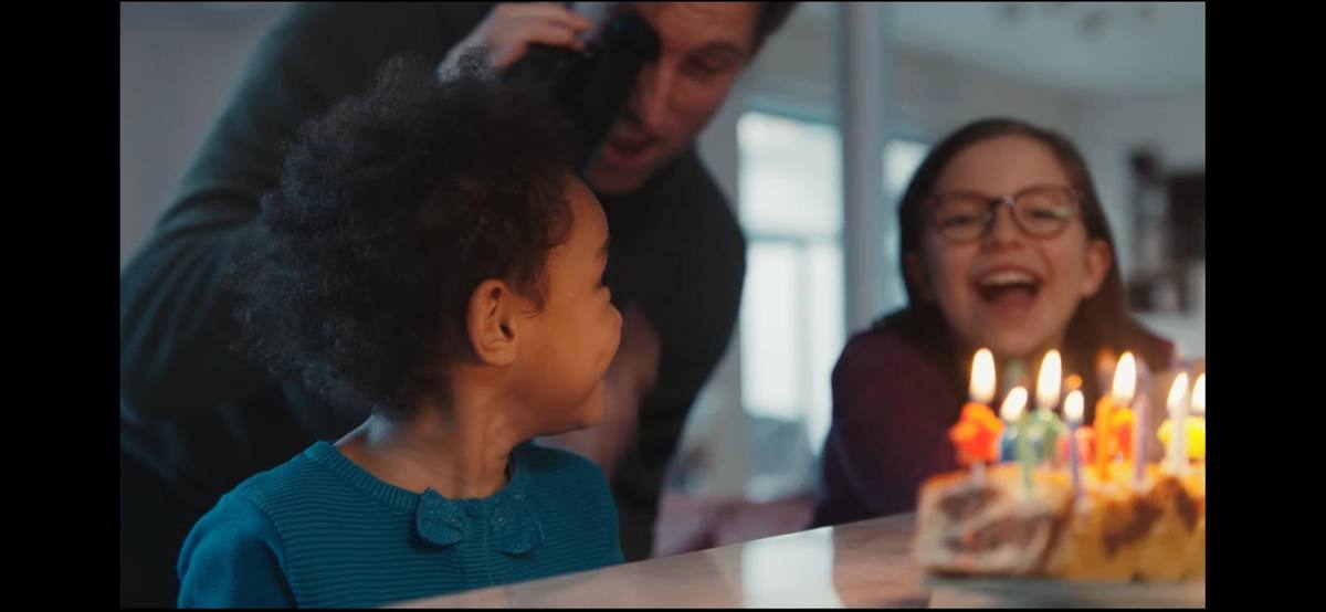 Ce Qui Nous Échappe - enfant et bulles de savon